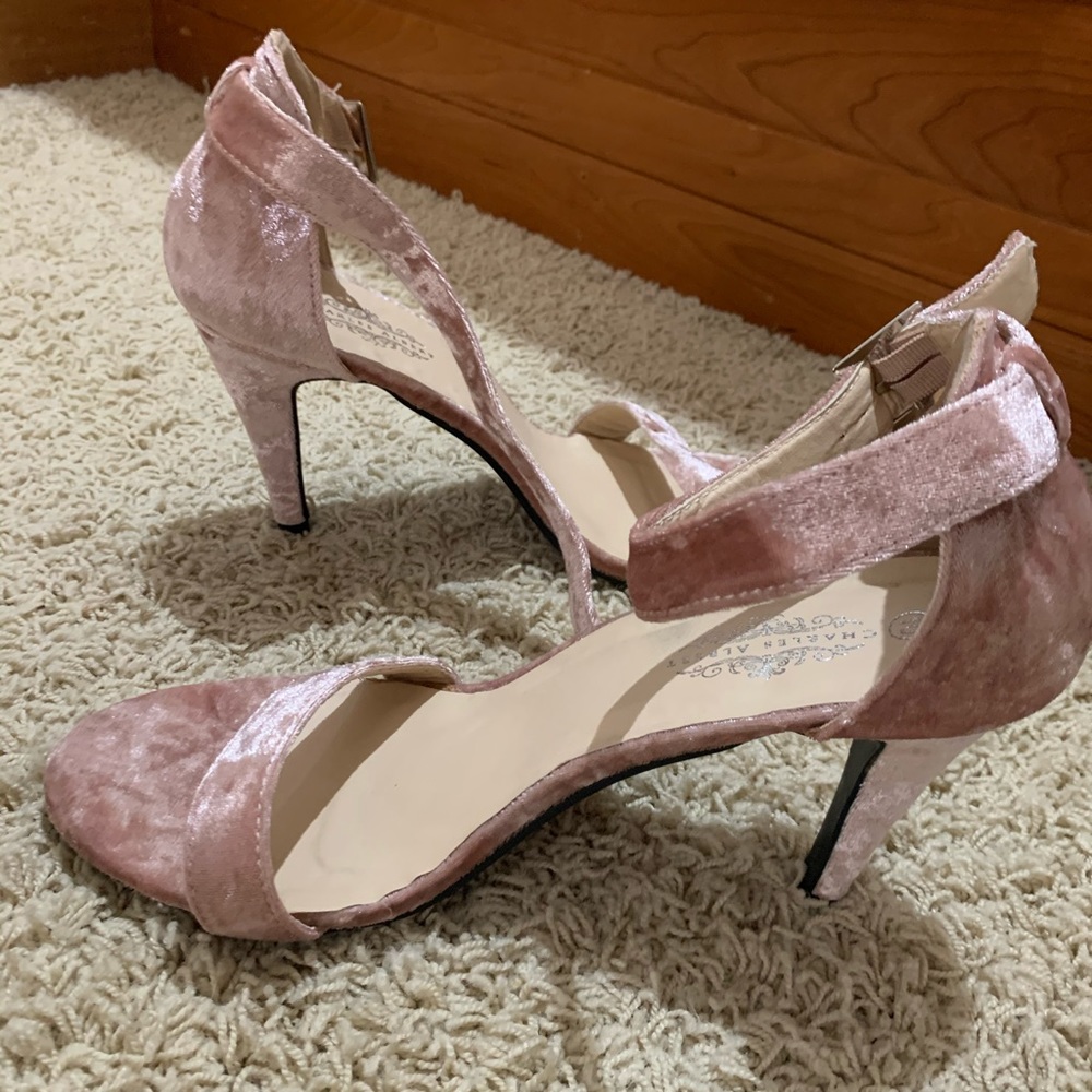 Mauve velvet heels